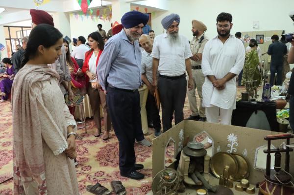 Dr JPS Gill, Vice Chancellor, visits stalls